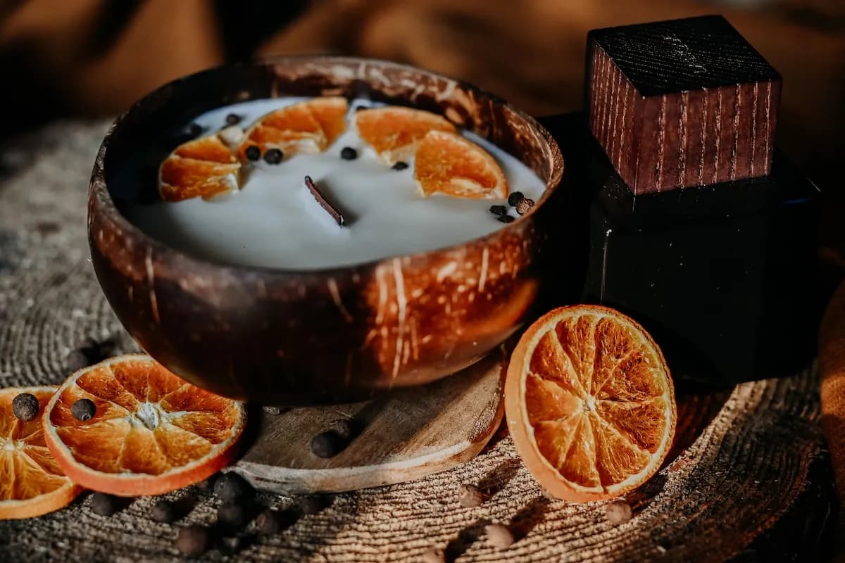 Najlepsze świeczki o zapachu mandarynki – wybierz idealny aromat