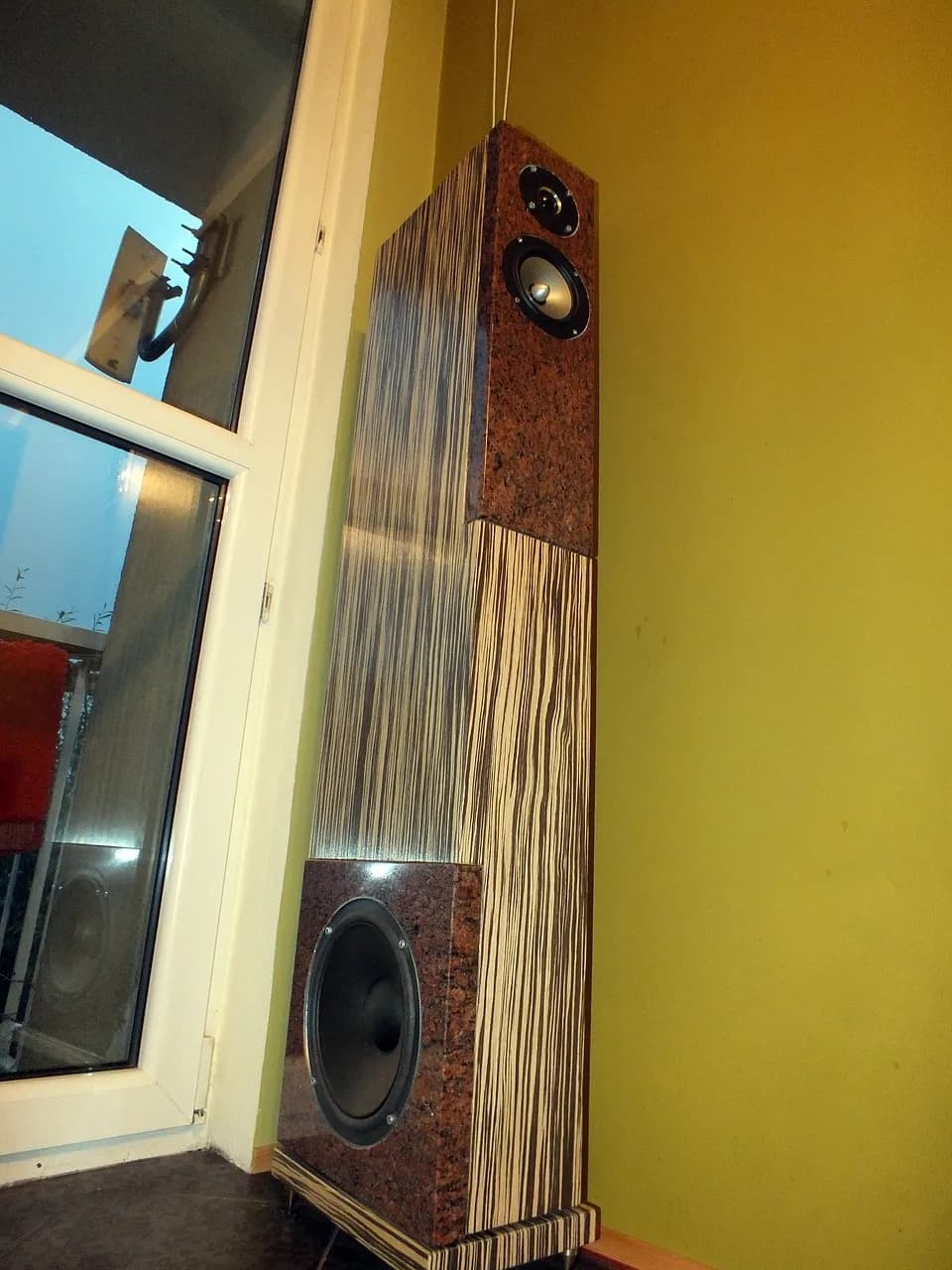 Jak zbudować kolumny DIY projekt, które zachwycą Twoich gości