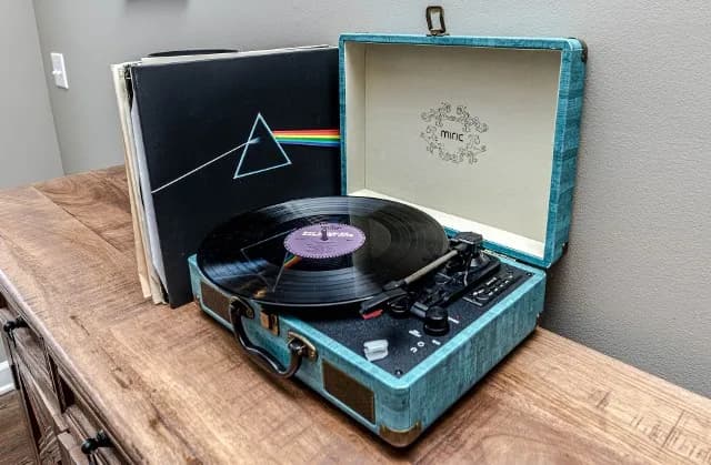 Jaki gramofon vintage wybrać? Odkryj najlepsze modele i ceny